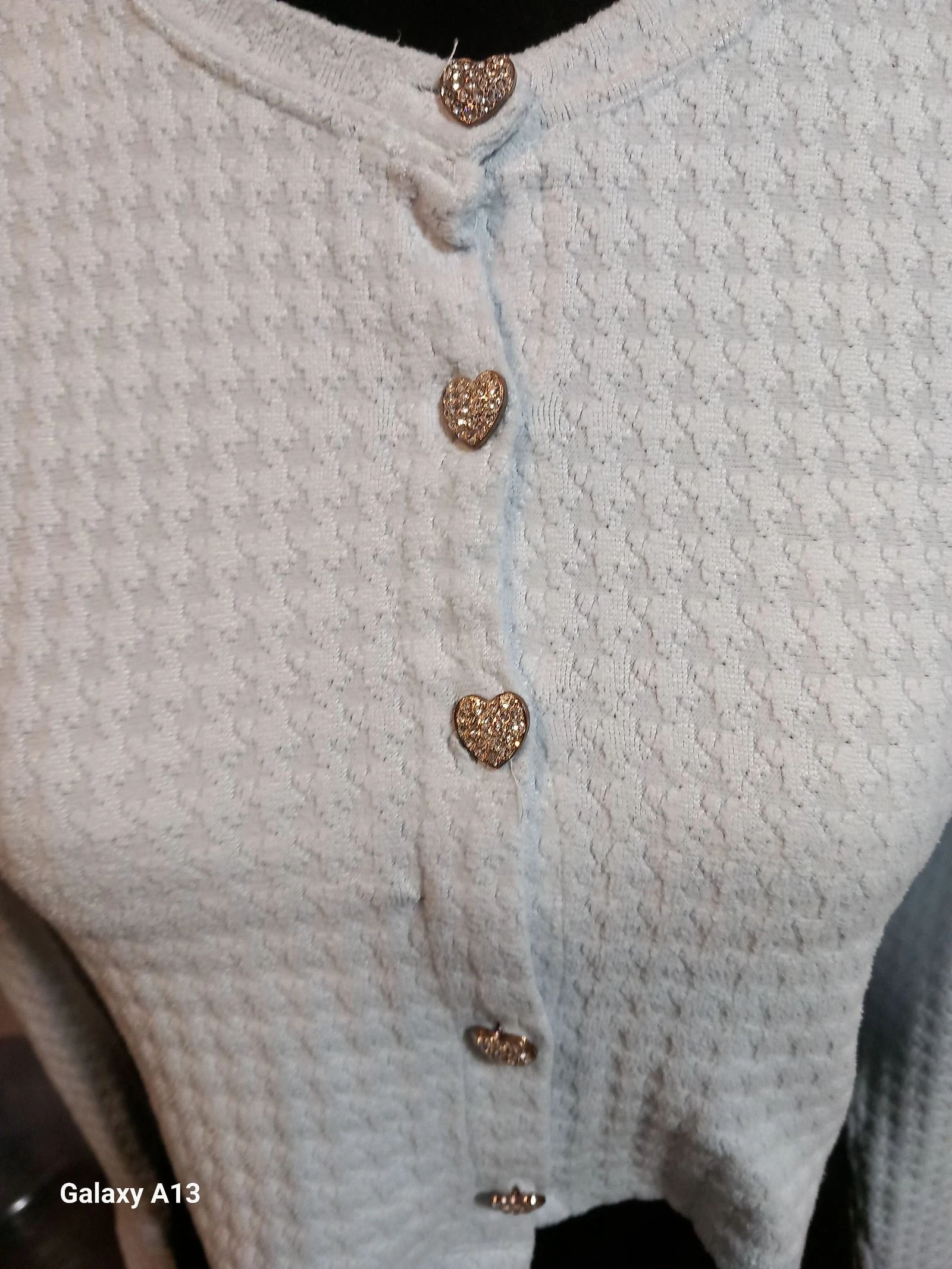 Korte crèmekleurige getextureerde vest / hartvormig heupje – Strass hartknoppen – photo 2